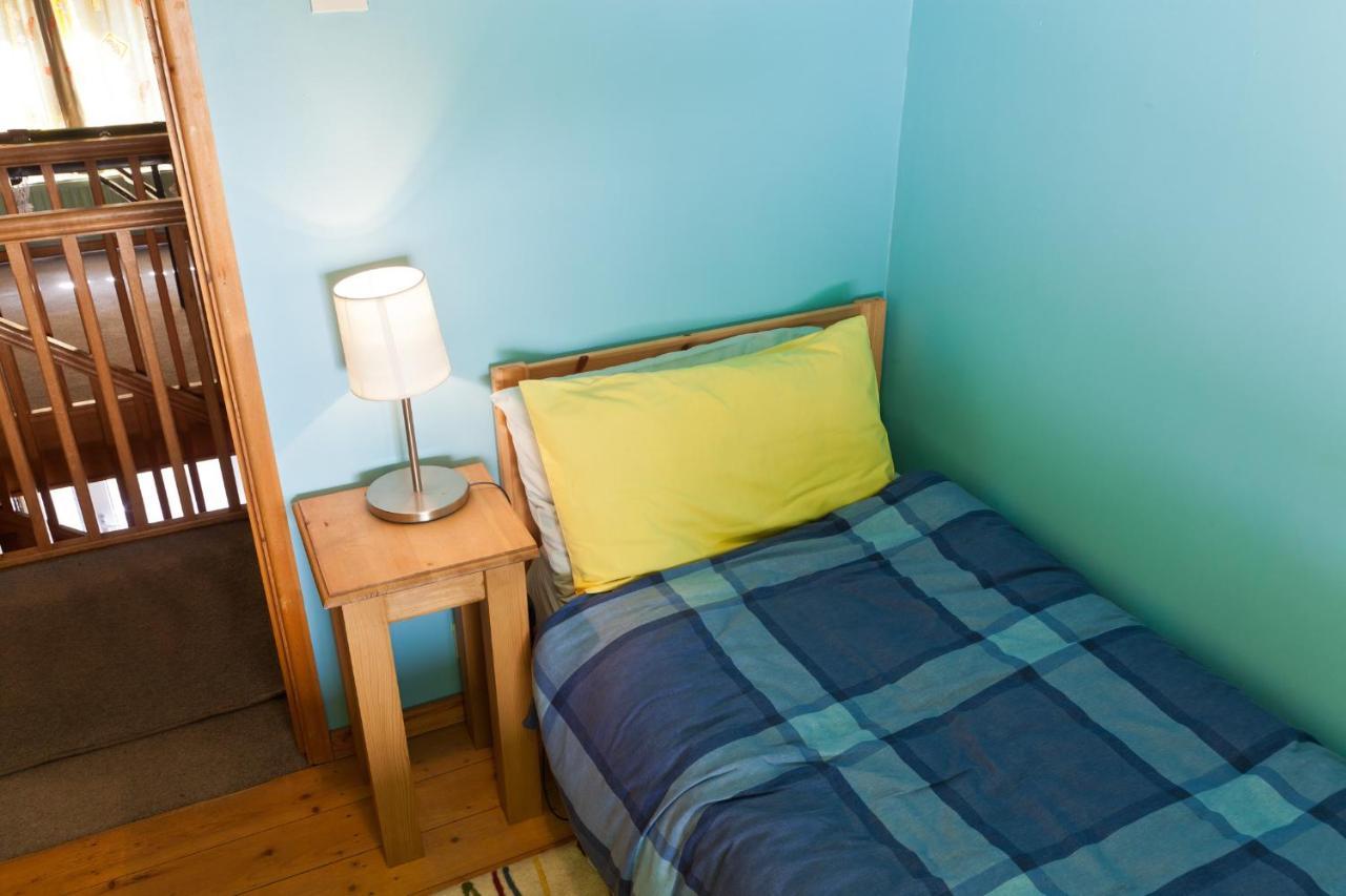1 Tan Yr Eglwys Barn Cottage Pontardawe Εξωτερικό φωτογραφία